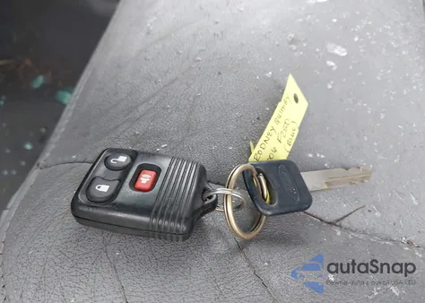 2006 Ford F-250 from USA, damaged, VIN 1FTSW21P06EA73010